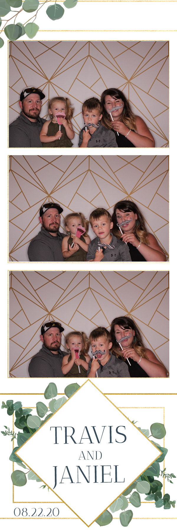 Jacquie & Dennis’ Wedding | View more photos from the event at gallery.photoboothbillings.com/u/PhotoBoothBillings/Jacquie-Dennis’-Wedding-0